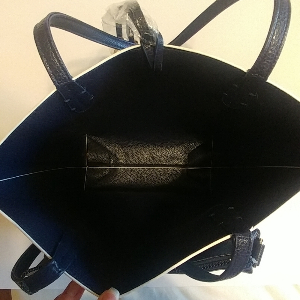 Reversible Shoulder Bag - Picture 4 of 4